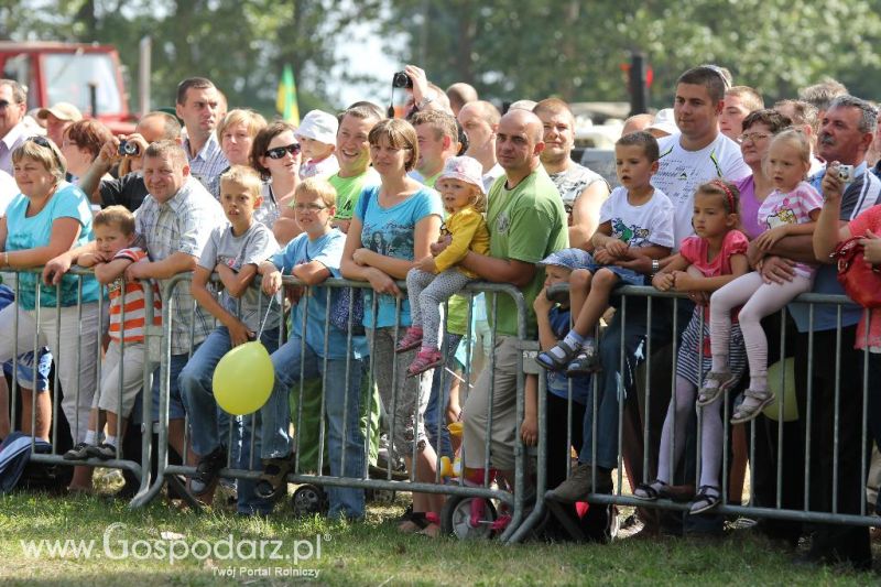 XII Festiwal Starych Ciągników im. Jerzego Samelczaka w Wilkowicach 2013 - niedziela