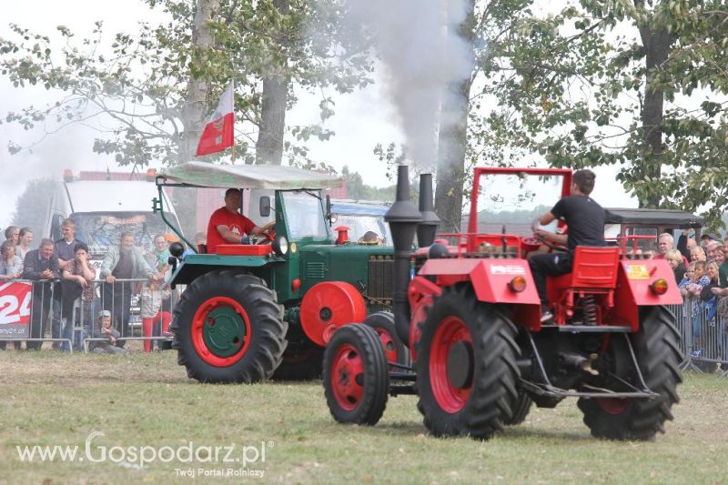 XIII Festiwal Starych Ciągników i Maszyn Rolniczych w Wilkowicach cz.1