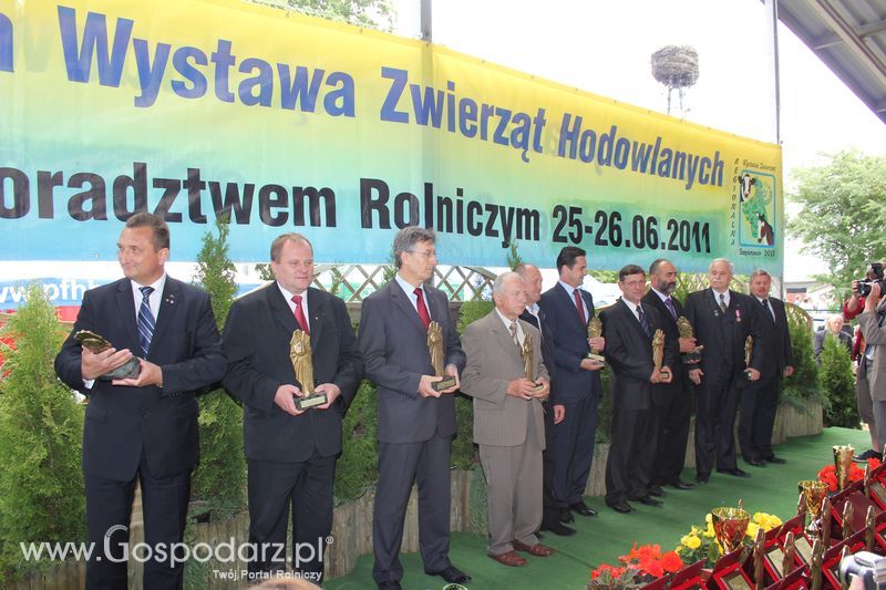 Wręczenie nagród na XVIII Regionalnej Wystawie Zwierząt Hodowlanych w Szepietowie