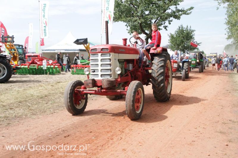 XIII Festiwal Starych Ciągników i Maszyn Rolniczych w Wilkowicach cz.1