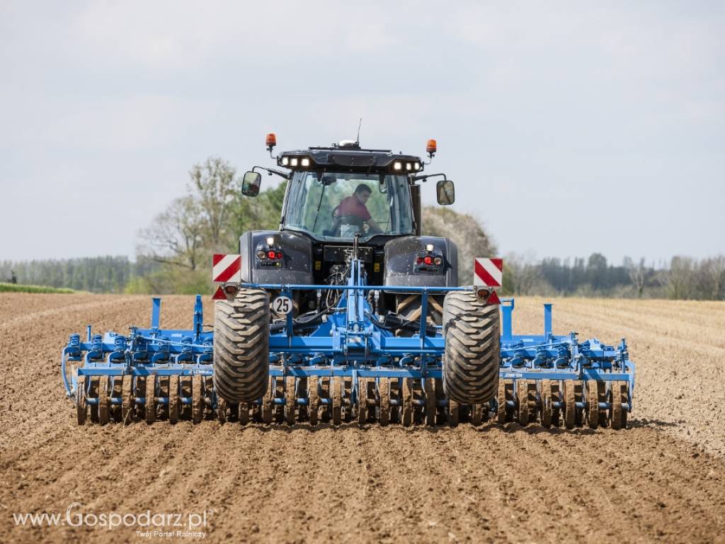 Ciągniki rolnicze Valtra Seria S 4